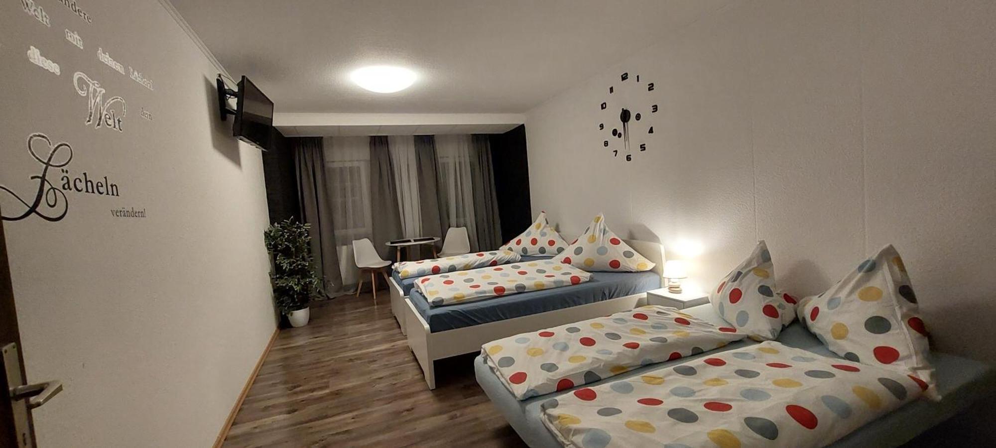Fewo1&Frisch Renovierte Wohnung Бад-Вурцах Экстерьер фото